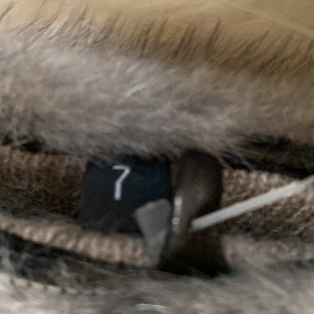 $275 Mitchie's  Black Leather Gloves & Wool Lining & Grey Mink Cuff NWT - Picture 8 of 10
